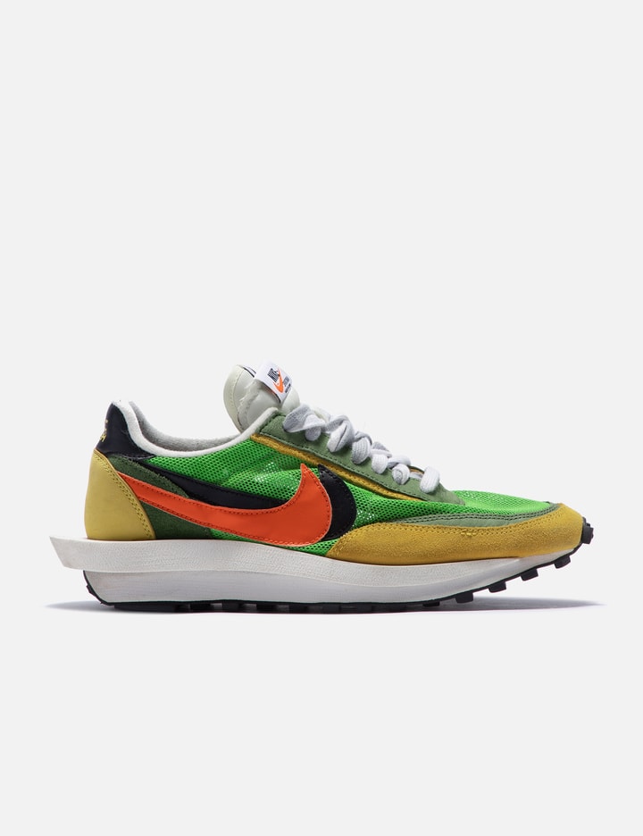 Shop Nike X Sacai Ld Waffle In Green