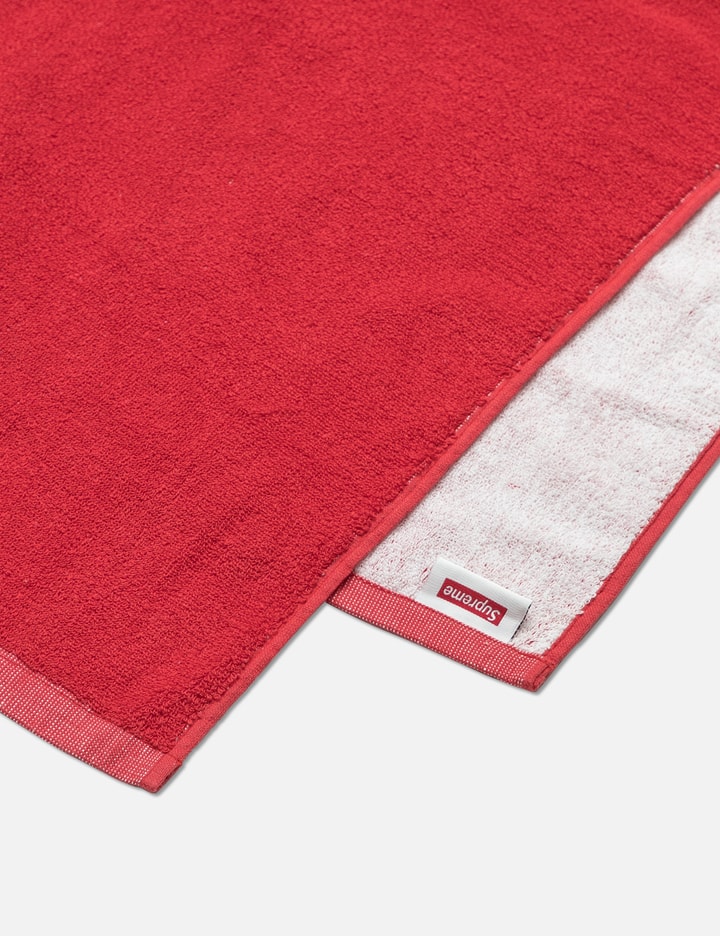 Supreme - Supreme x New York Yankees Towel  HBX - Globally Curated Fashion  and Lifestyle by Hypebeast