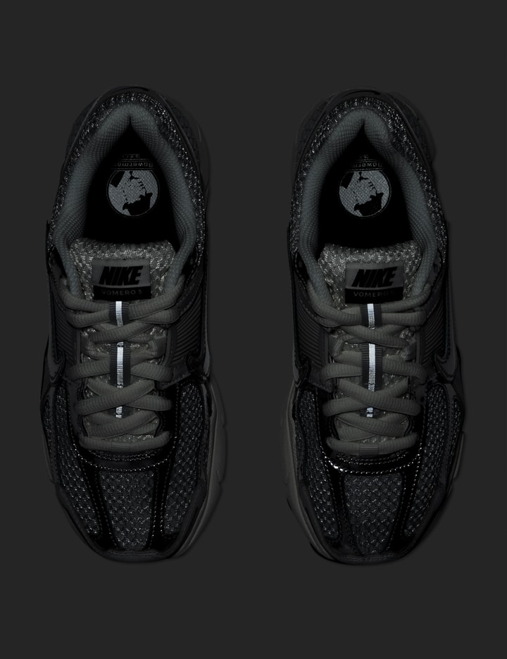 Nike Zoom Vomero 5 Placeholder Image