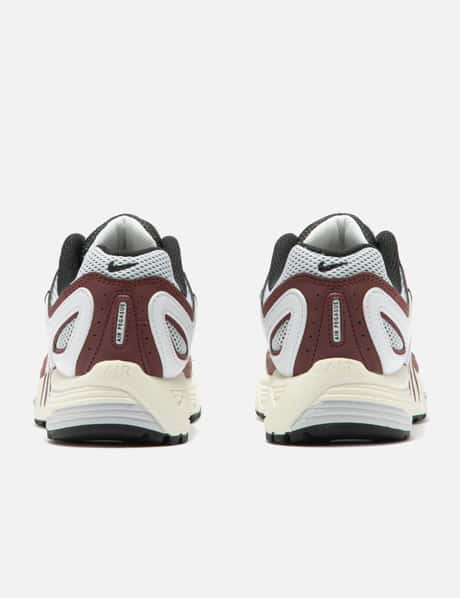 AIR PEGASUS 2005 view 9