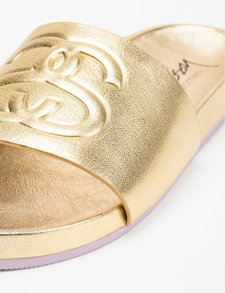 Gold Solestruck SS Link Slide Placeholder Image