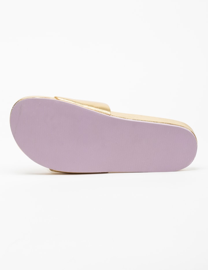 Gold Solestruck SS Link Slide Placeholder Image