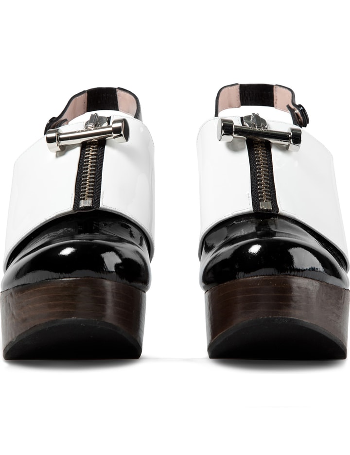Noir/Ecro Bloc Zipe Vernis Heels Placeholder Image