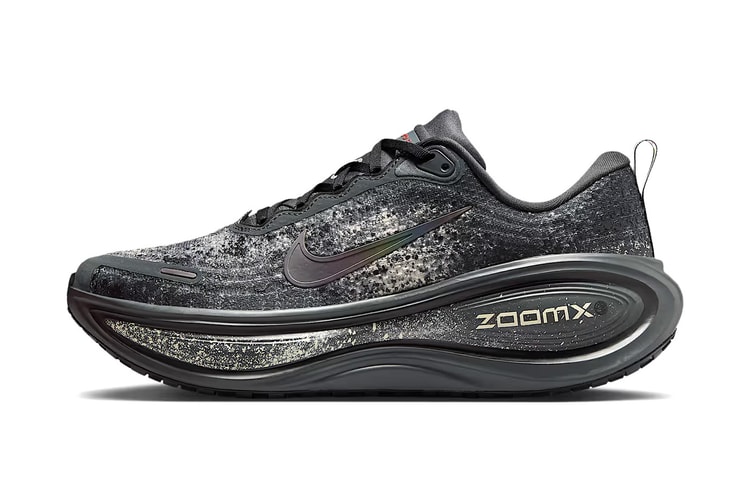 สนีกเกอร์ Nike Vomero Plus สีใหม่ “Anthracite/Oatmeal” เติมลายสแปลชสุดเท่