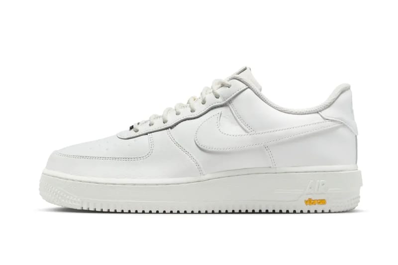 ส่องชัด ๆ Vibram x Nike Air Force 1 Low “Summit White”
