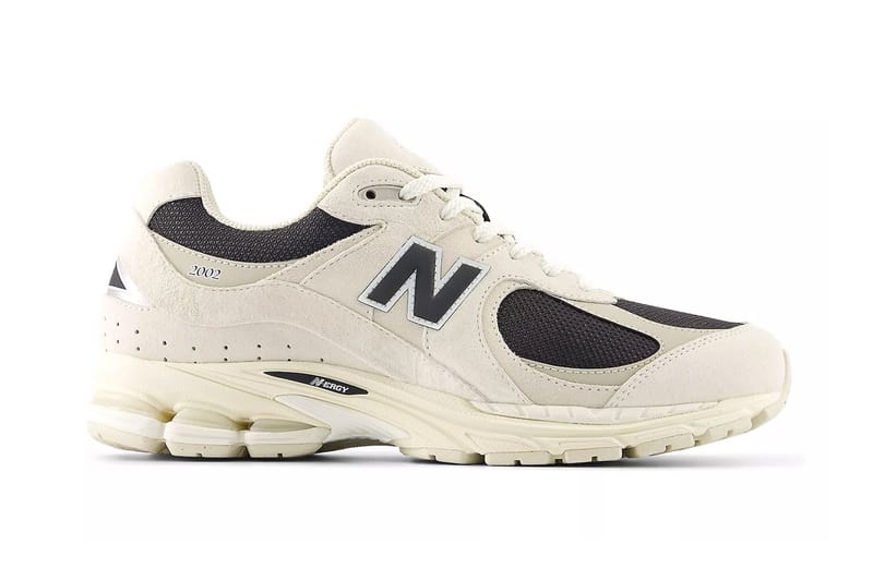 เผยโฉมภาพทางการของ New Balance 2002R "Arid Stone/Black Coffee"
