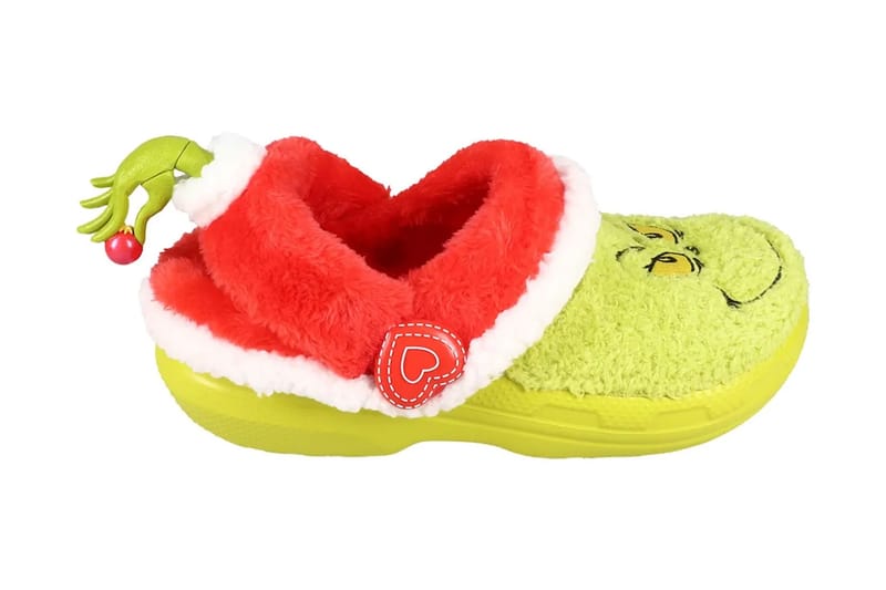 The Grinch x Crocs Classic Clog พร้อมขโมยซีนคริสต์มาสนี้