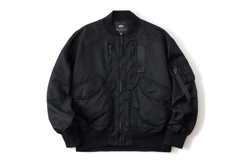 White Mountaineering x Alpha Industries รีเวิร์กบอมเบอร์คลาสสิก CWU 45/P