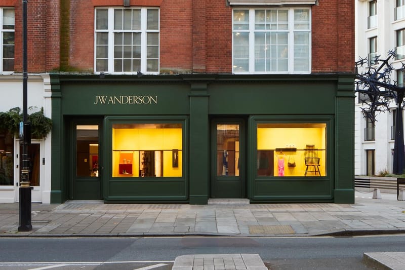 สำรวจบูติกสไตล์แกลเลอรีของ JW Anderson บนถนน Pimlico ใจกลางลอนดอน