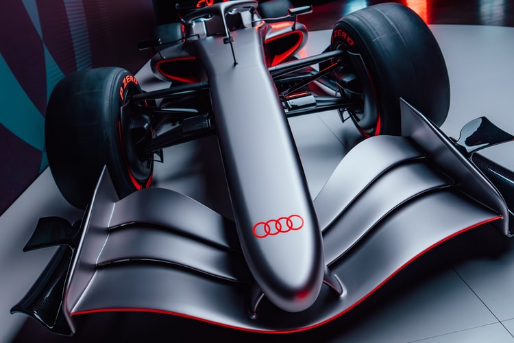พาชมใกล้ ๆ รถแข่ง Audi Revolut F1 Team คันแรก