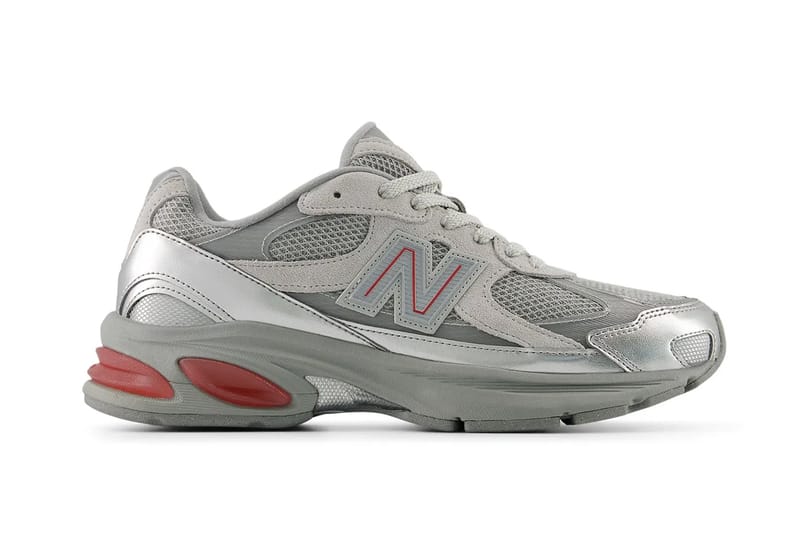 ภาพแรกอย่างเป็นทางการ New Balance 2010 “Silver/Red”