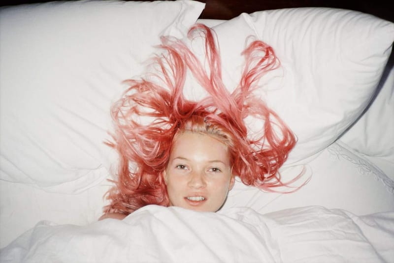 Tate พาย้อนยุคสู่ ‘The 90s’ ทศวรรษหัวขบถของอังกฤษ