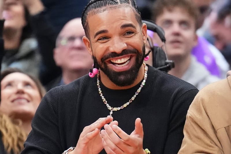 Drake สร้างประวัติศาสตร์ ศิลปินคนแรกยอดสตรีม Spotify ทะลุ 130 พันล้านครั้ง