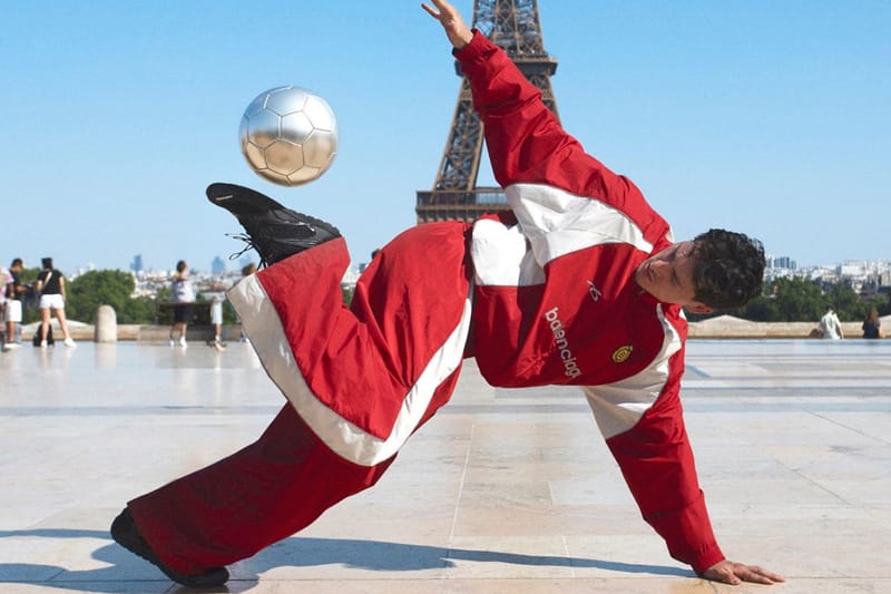 Balenciaga ชุบชีวิต Soccer Series ต้อนรับศึก World Cup 2026