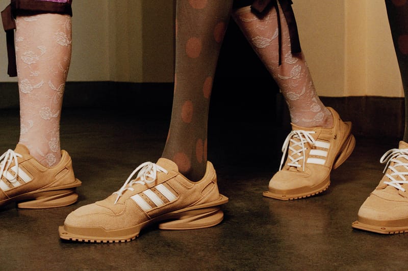 พาชมคู่อย่างเป็นทางการ adidas Forum Cubism SQ สีพิเศษ Forget-me-nots เอ็กซ์คลูซีฟ