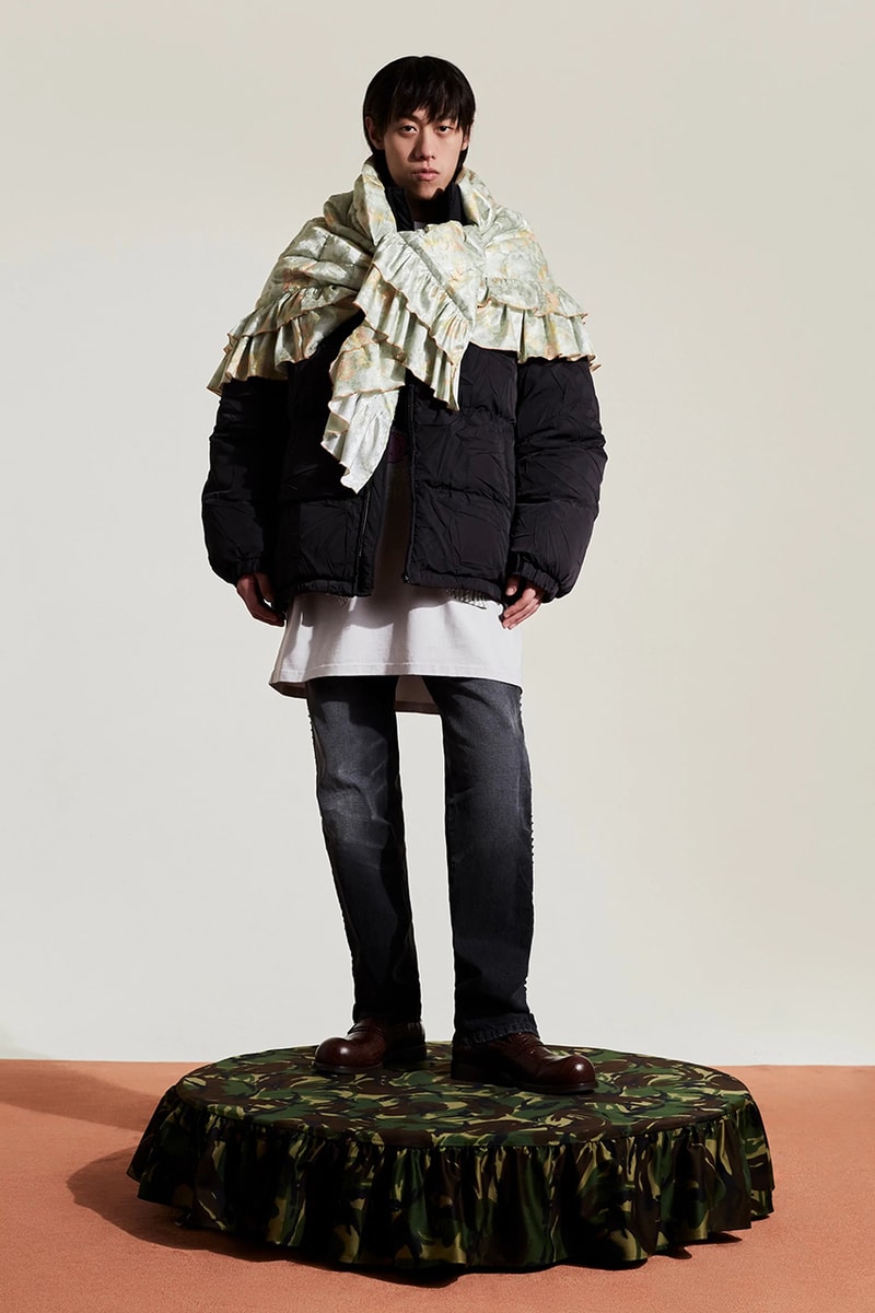 Martine Rose Fall Winter 2022 FW22 QUILTED DOUBLE FRILL SCARF IN GREEN FLORAL Release Information UK Brand Designer Label 