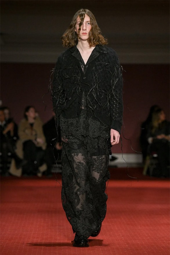 Simone Rocha Fall Winter 2023 London Fashion Week lfw fw23 womenswear menswear runway show