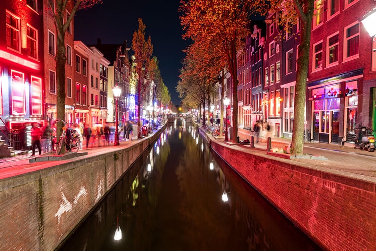Amsterdam Warns British Tourists to "Stay Away" in New Ad Campaign