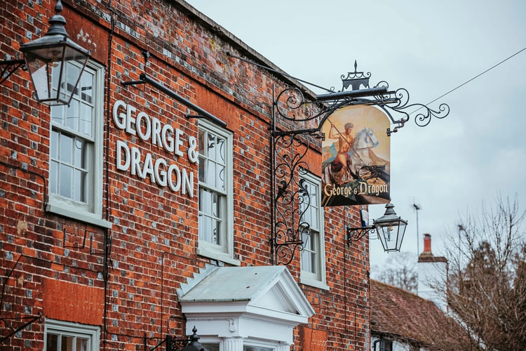 Reuben Dangoor and Heath Kane Unveil New Artworks in Support of British Pubs