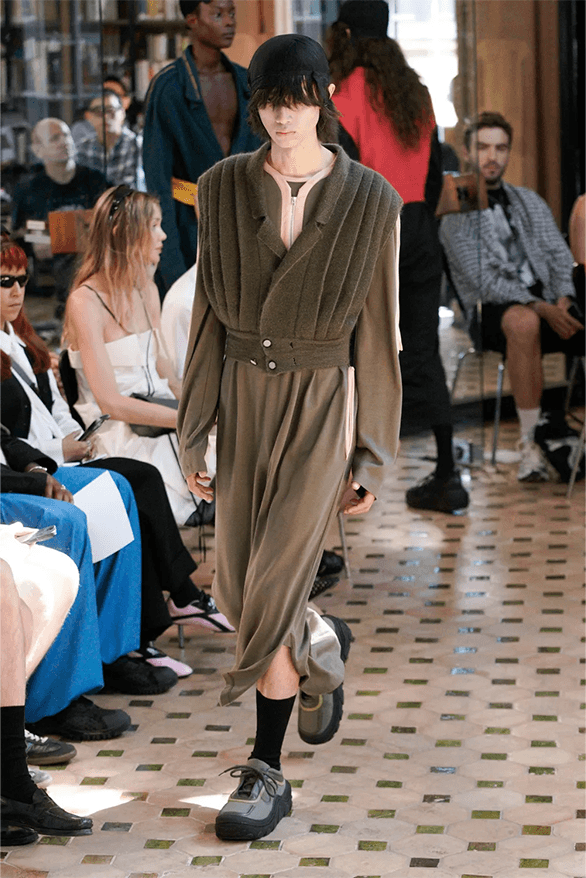 Kiko Kostadinov Spring Summer 2024 Paris Fashion Week runway show menswear London uk designer Asics