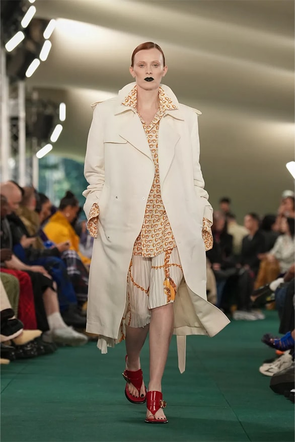 Burberry Spring Summer 2024 London Fashion Week menswear womenswear runway Daniel Lee