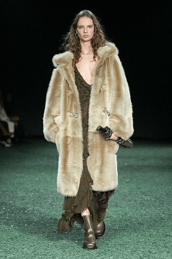 Burberry Fall Winter 2024 London Fashion Week runway show daniel lee menswear womenswear victoria park england