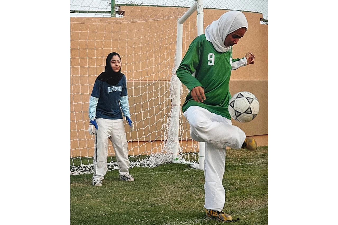 MIDDLE EAST ARCHIVE Football Photography book Akaar