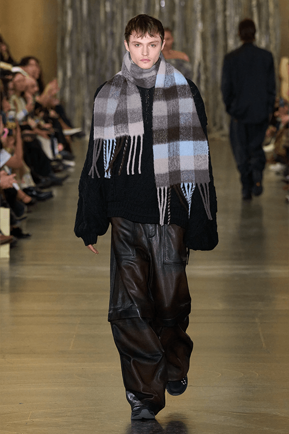 Holzweiler Fall Winter 2024 London Fashion Week menswear womenswear Oslo runway show