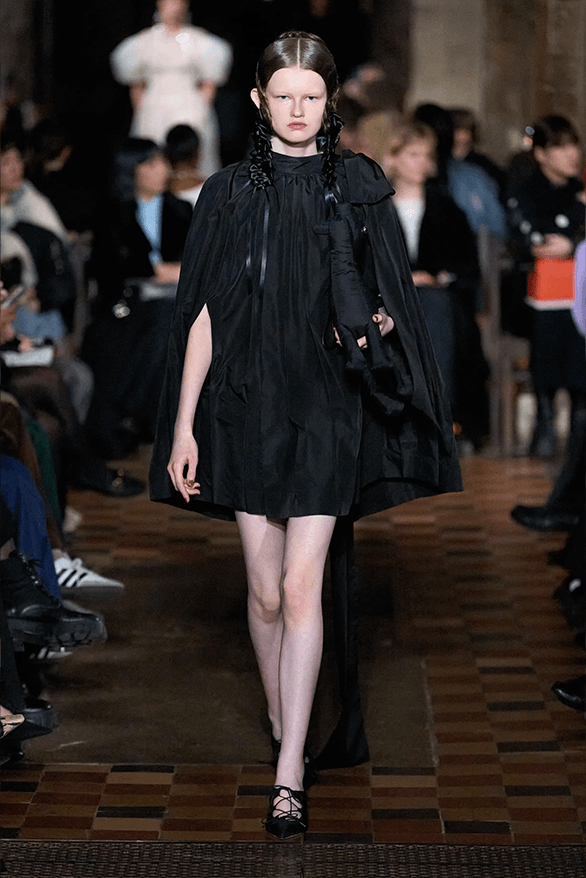 Simone Rocha Fall Winter 2024 London Fashion Week menswear womenswear crocs collaboration runway show