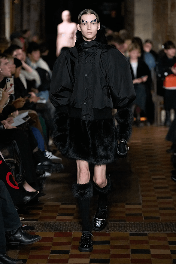 Simone Rocha Fall Winter 2024 London Fashion Week menswear womenswear crocs collaboration runway show