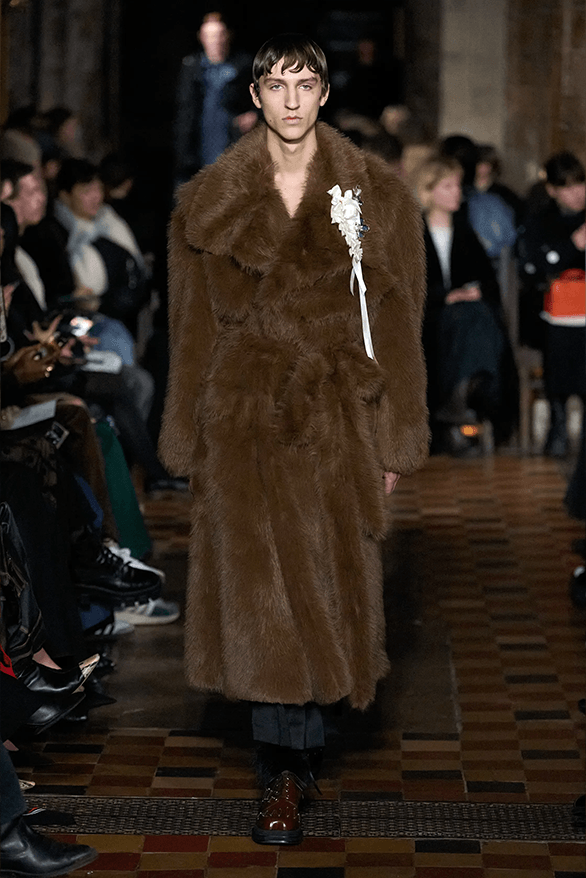 Simone Rocha Fall Winter 2024 London Fashion Week menswear womenswear crocs collaboration runway show