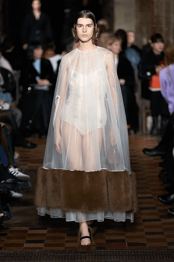 Simone Rocha Fall Winter 2024 London Fashion Week menswear womenswear crocs collaboration runway show