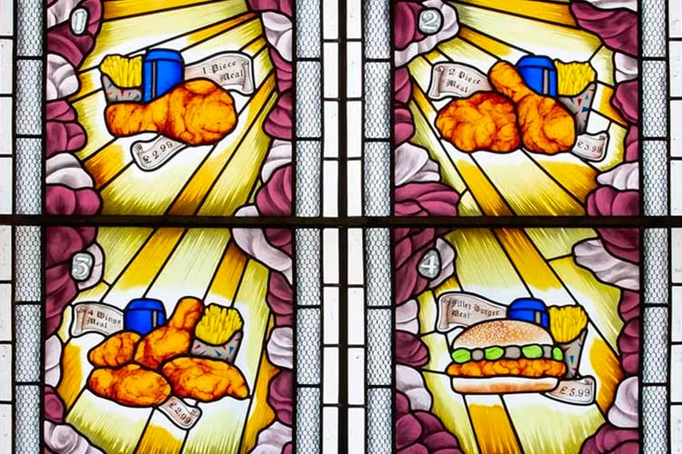 Tottenham Fan Presents Chicken-Inspired Exhibition at Spurs Stadium