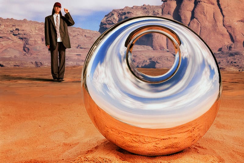 Nik Bentel’s Orb Bag Was Created as an Experiment in Warping Light