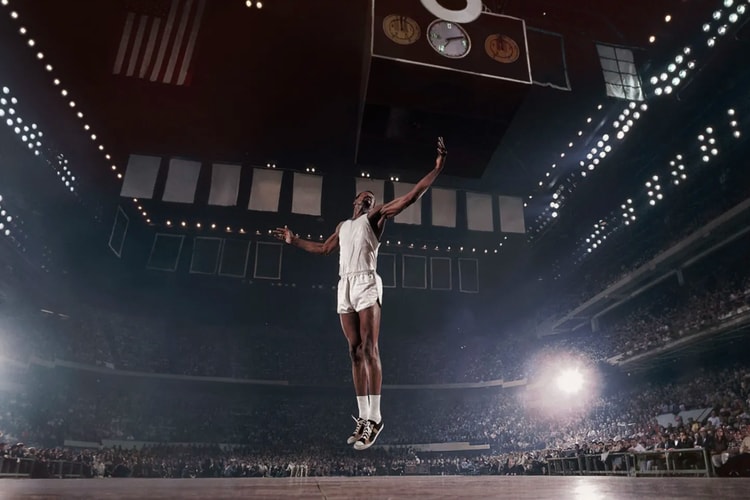 Paul Pfeiffer Dissects the Cult of Celebrity and the Construct of Spectacle in MOCA Exhibition