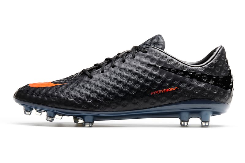 nike boots football black