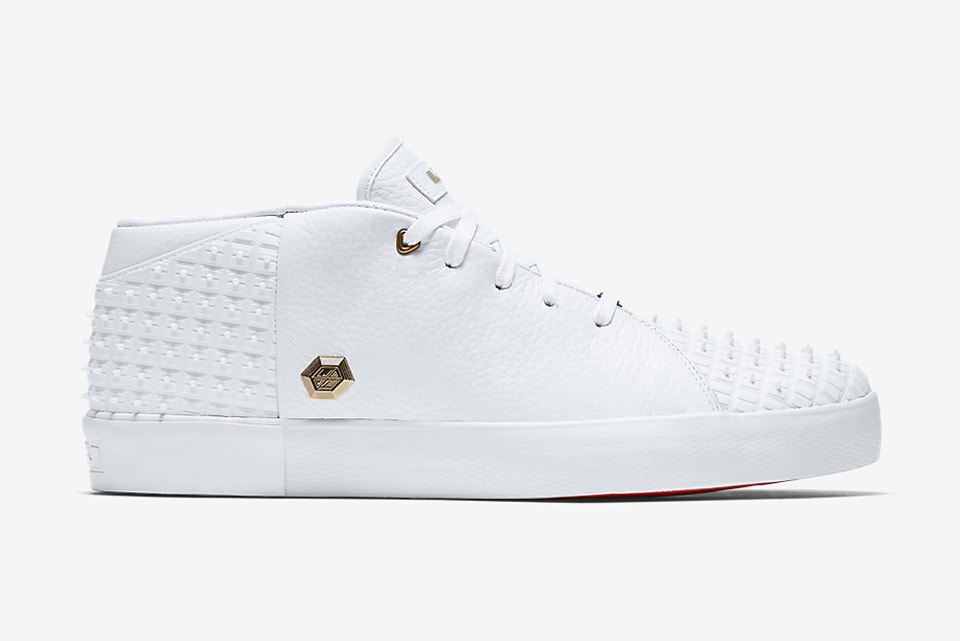 Nike LeBron 13 NSW Lifestyle White | HYPEBEAST
