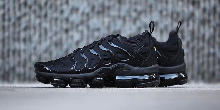 Nike Air VaporMax Plus 