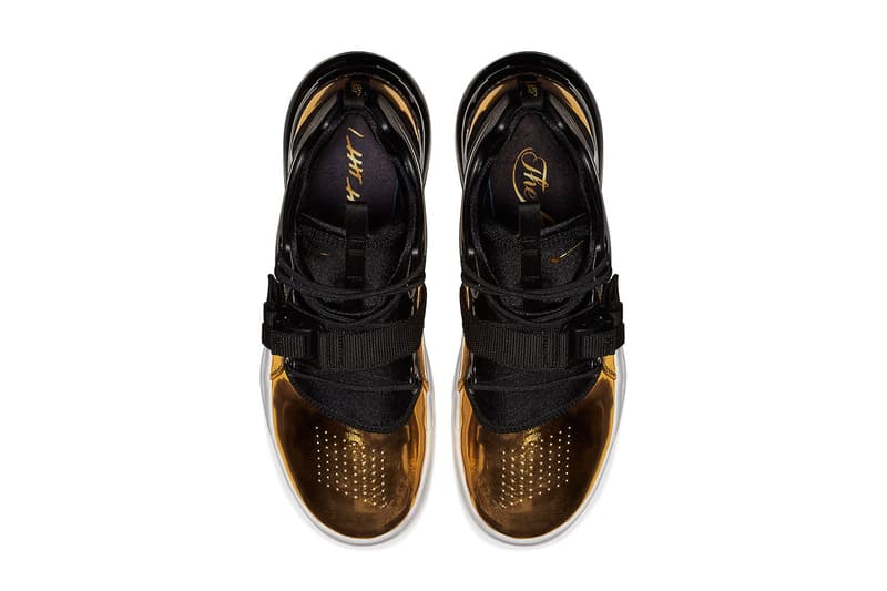 nike air force 270 black and gold