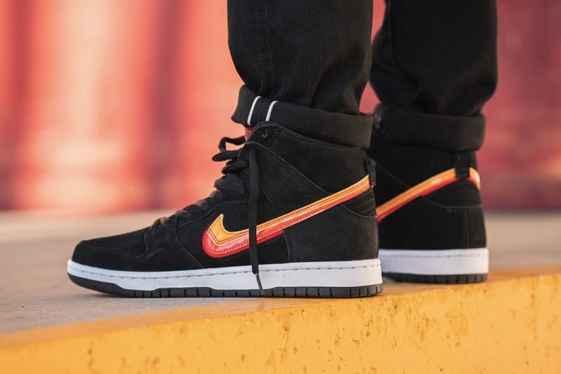 sb dunk on feet