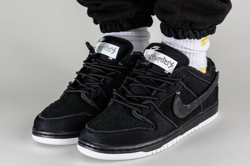 sb dunk on feet