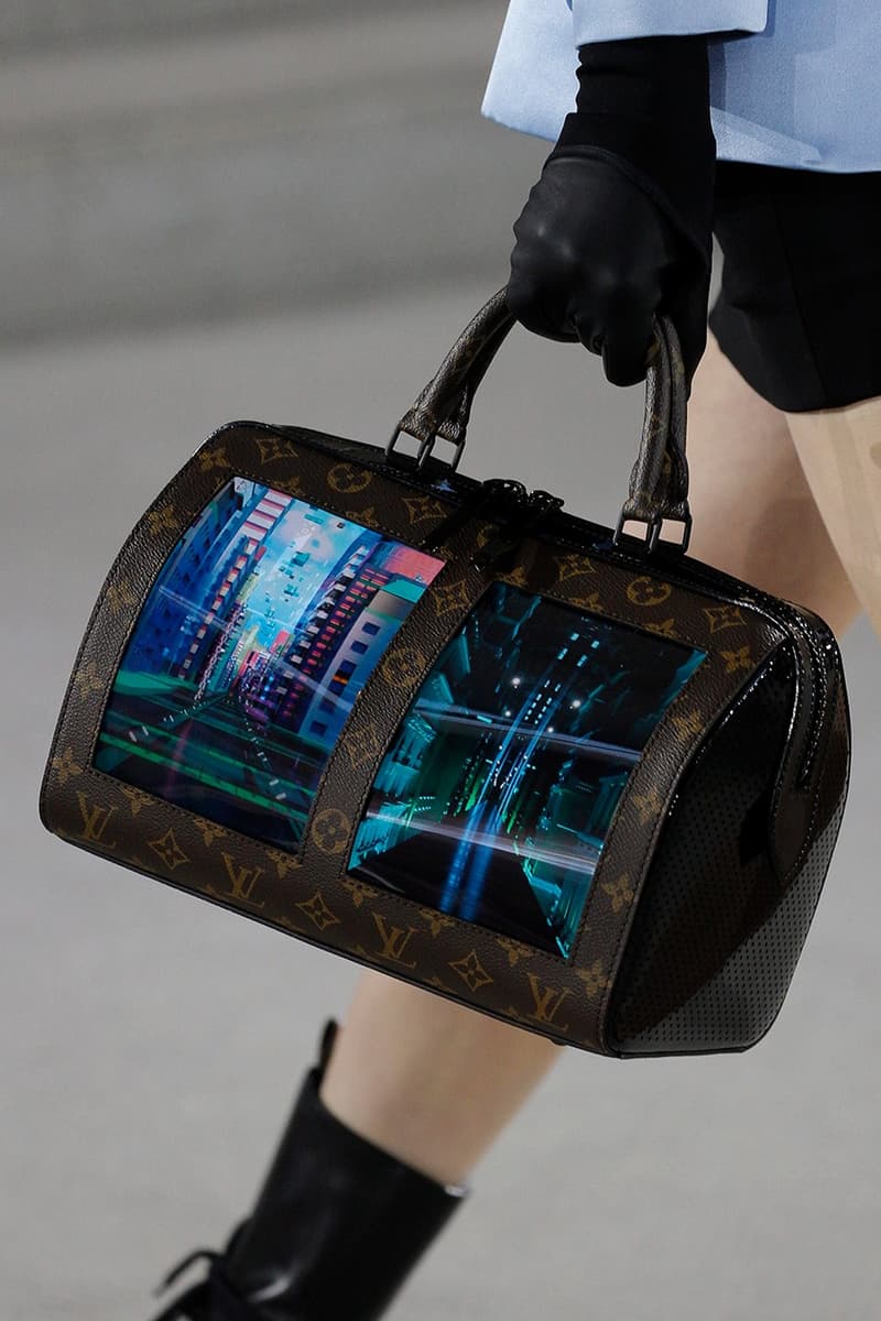 Louis Vuitton dévoile des sacs avec écrans OLED | HYPEBEAST