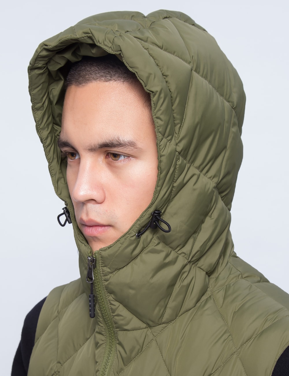 Mt.Rainier Design - Zip Up Quilt Hood Vest | HBX