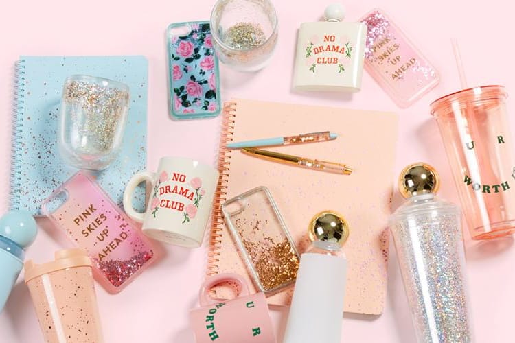 Lime Crime Hot Stuff Glitter Brush Set in Red | Hypebae