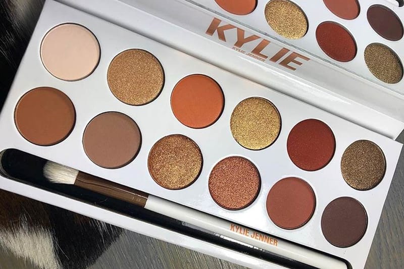 Shop Kylie Cosmetics' Bronze Extended Eyeshadows | Hypebae