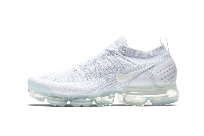 NIKE AIR VAPORMAX FLYKNIT 2 ホワイト Nike Air VaporMax 2.0 Triple White Release Date | Hypebae