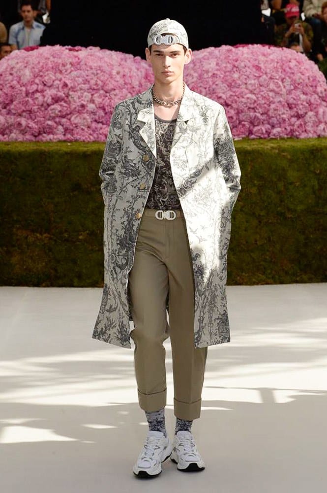 Kim Jones Debuts Dior Homme SS19 Runway Show | Hypebae
