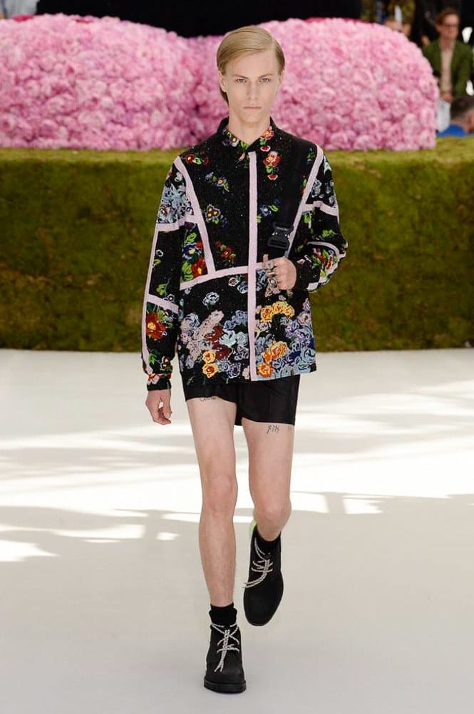 Kim Jones Debuts Dior Homme SS19 Runway Show | Hypebae