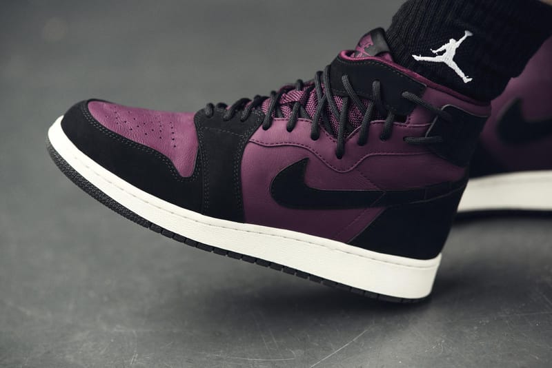 Billie Eilish Models Air Jordan 1 