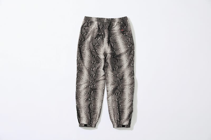 SUPREME 18SS ×TNF Snakeskin Pants Lサイズ Supreme x The North Face Snakeskin Spring 2018 | Hypebae